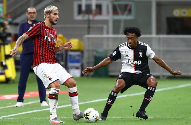 开云体育app-意甲焦点大战“靠边站”？边路对位更胜C罗PK伊布